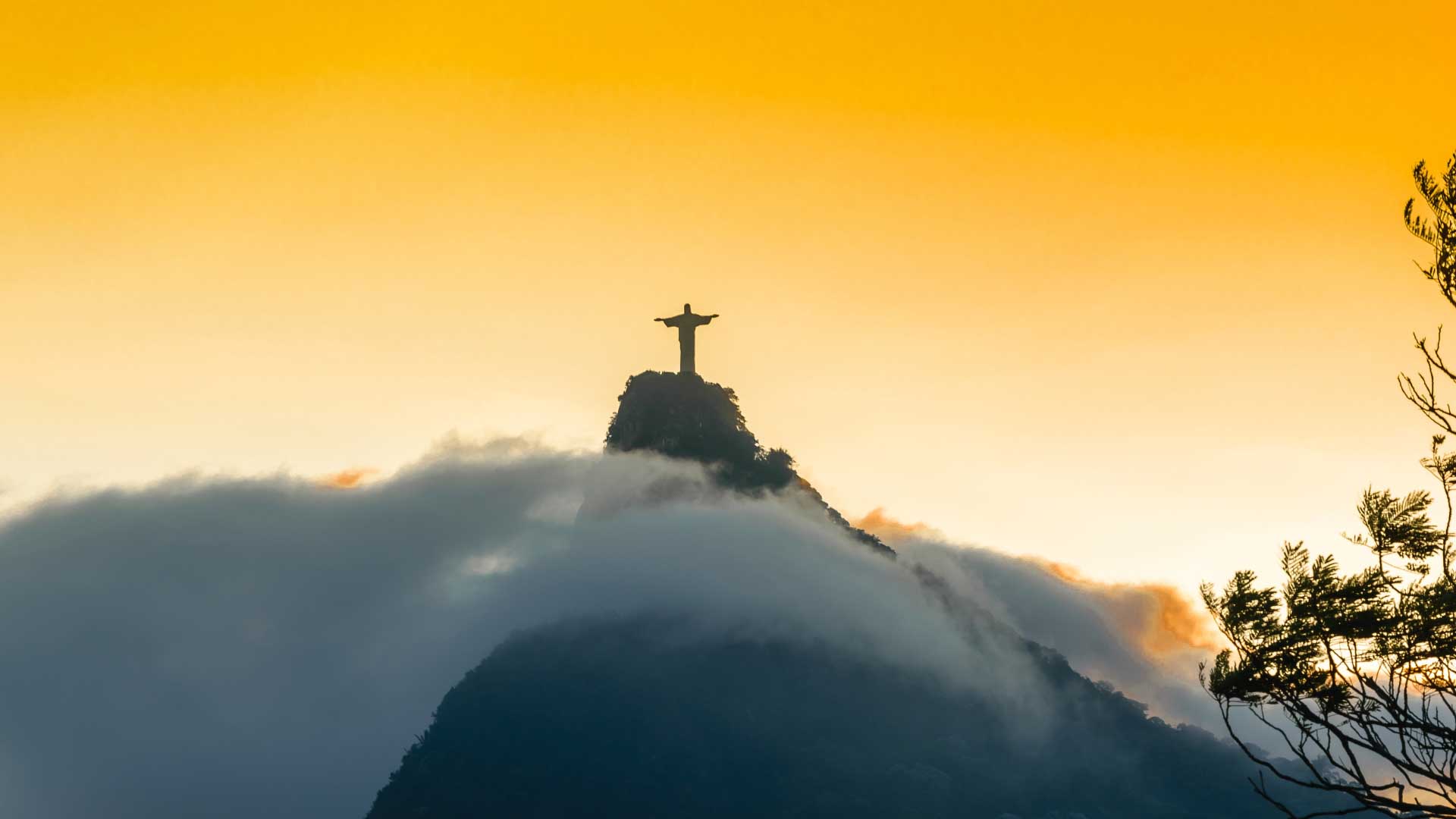 Dawn at Christ the Redeemer – Exclusive Access